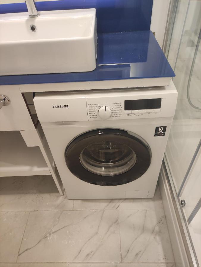 Apartment Studio バトゥーミ エクステリア 写真