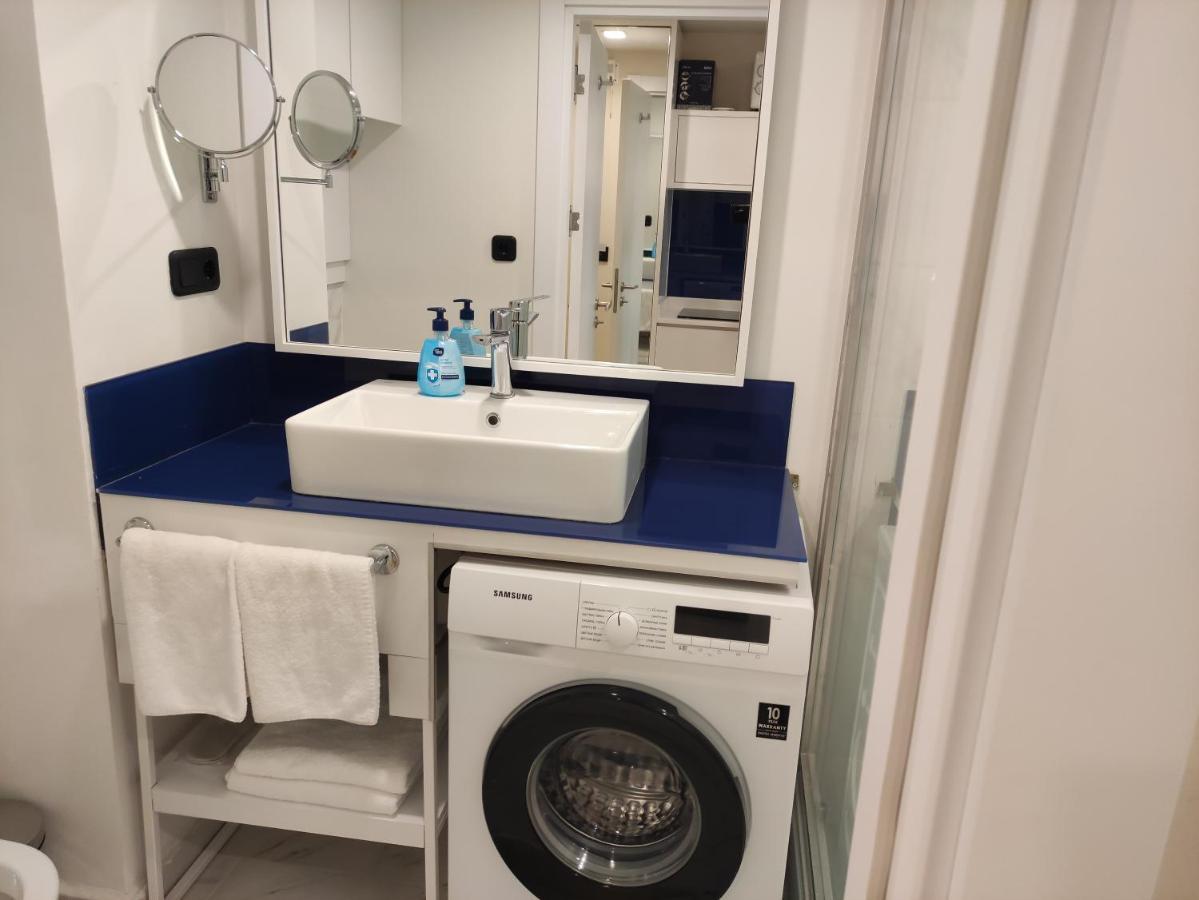 Apartment Studio バトゥーミ エクステリア 写真